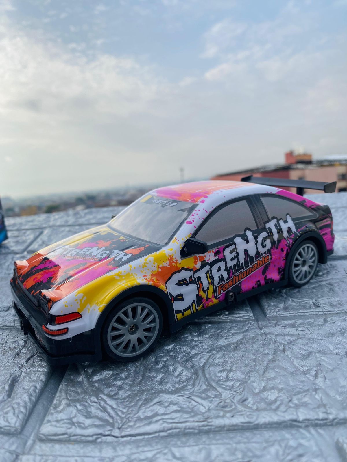 Mini Carro realista de alta velocidad de drifting - Con luces led y control remoto💥 HOY A MITAD DE PRECIO